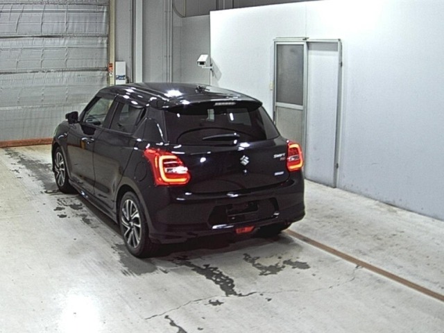 Suzuki SWIFT 2023 8357711-1