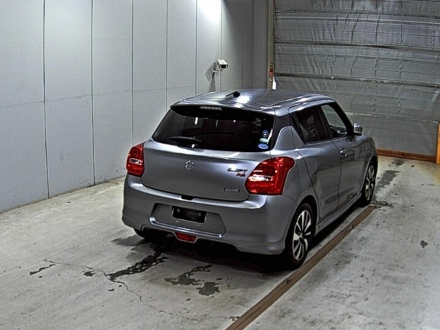 Suzuki SWIFT 2017 8357713-5