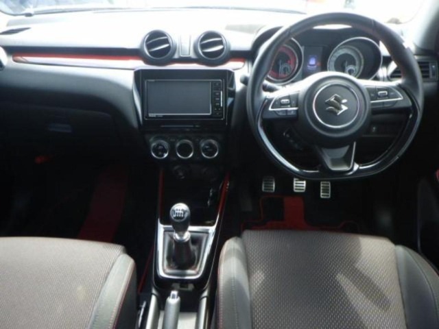 Suzuki SWIFT 2020 8357715-3
