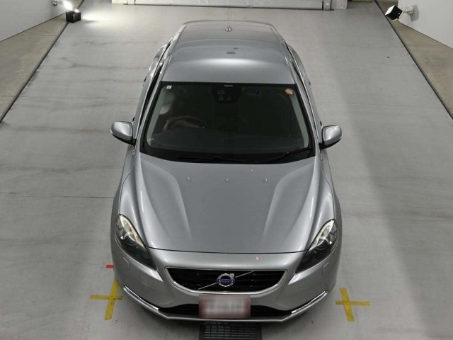 Volvo V40 2013 8357806-7