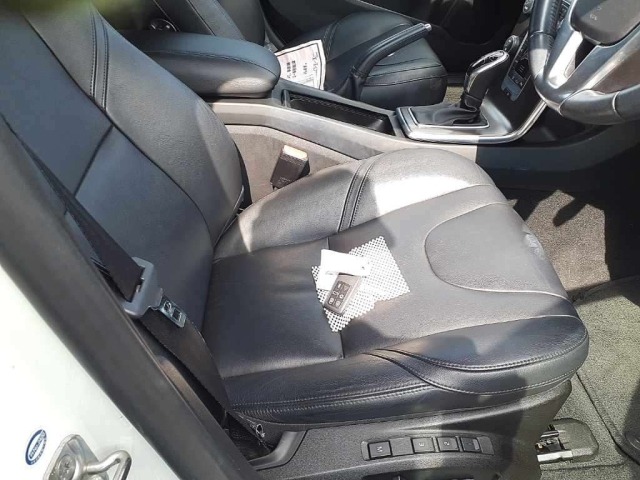 Volvo V40 2014 8357807-8