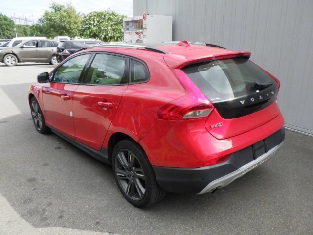 Volvo V40 2016 8357808-1
