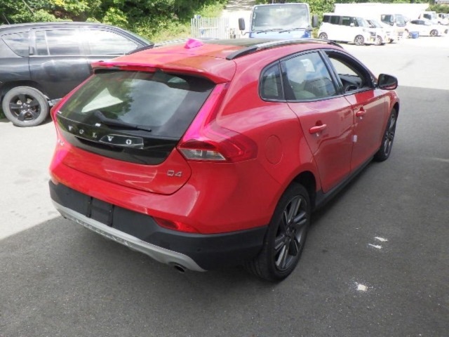 Volvo V40 2016 8357808-5