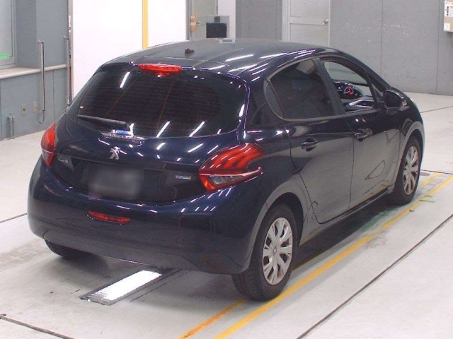 Peugeot 208 2017 8358420-1