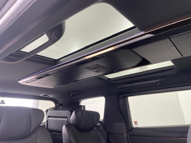 Toyota ALPHARD 2024 8359387-17