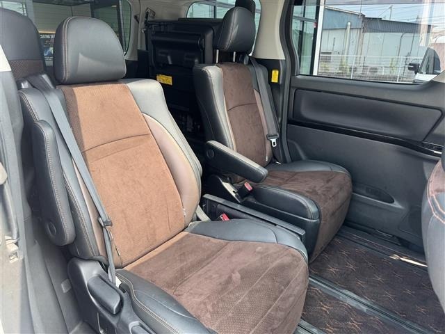 Toyota ALPHARD 2013 8359402-4