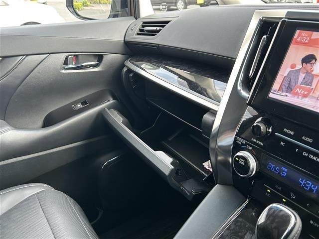 Toyota ALPHARD 2020 8359403-8