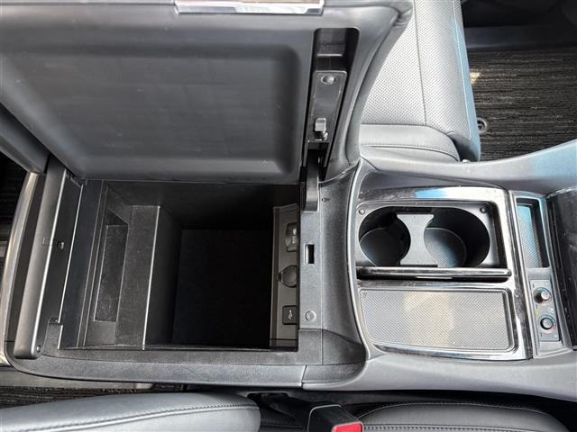 Toyota ALPHARD 2021 8359407-6