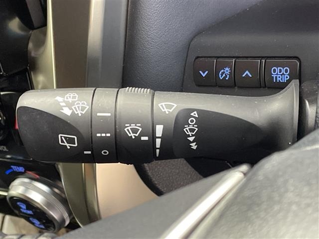Toyota ALPHARD 2021 8359410-5