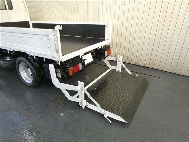 Nissan ATLAS 2012 8359570-11