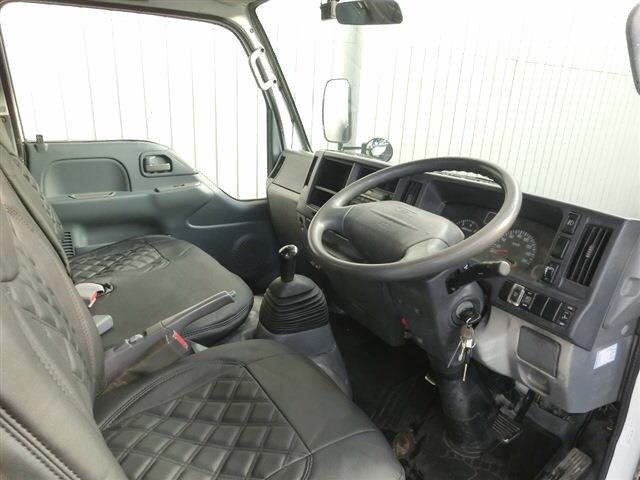 Nissan ATLAS 2012 8359570-3