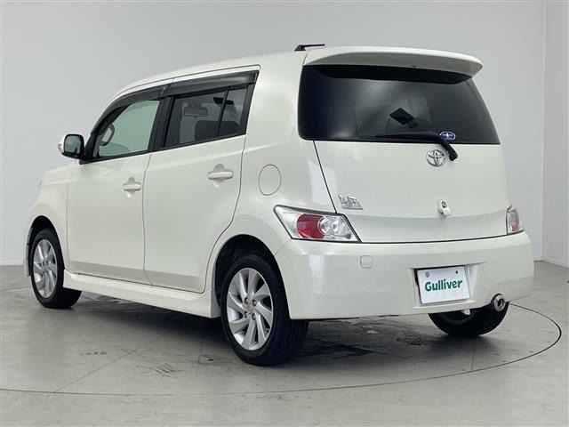 Toyota BB 2009 8359618-14