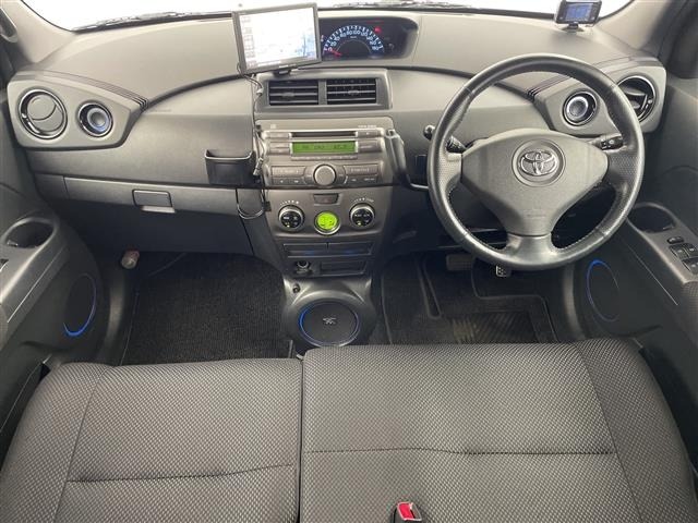 Toyota BB 2009 8359618-15