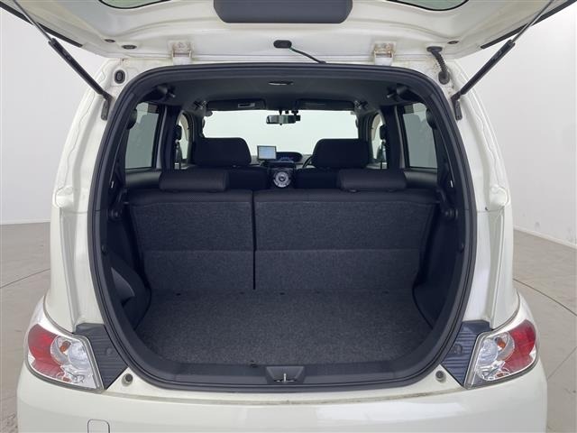 Toyota BB 2009 8359618-21