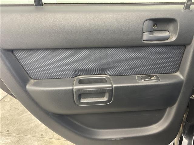 Toyota BB 2006 8359619-12