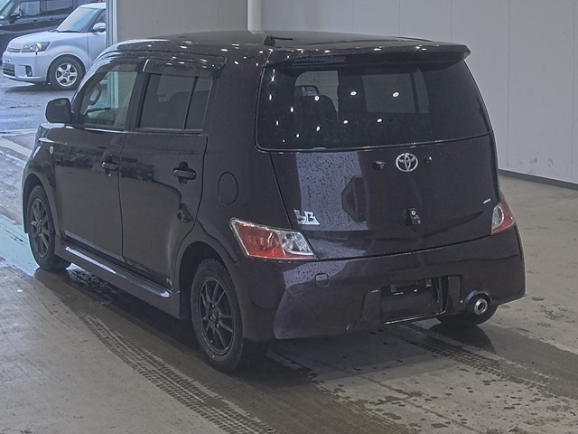 Toyota BB 2006 8359620-1
