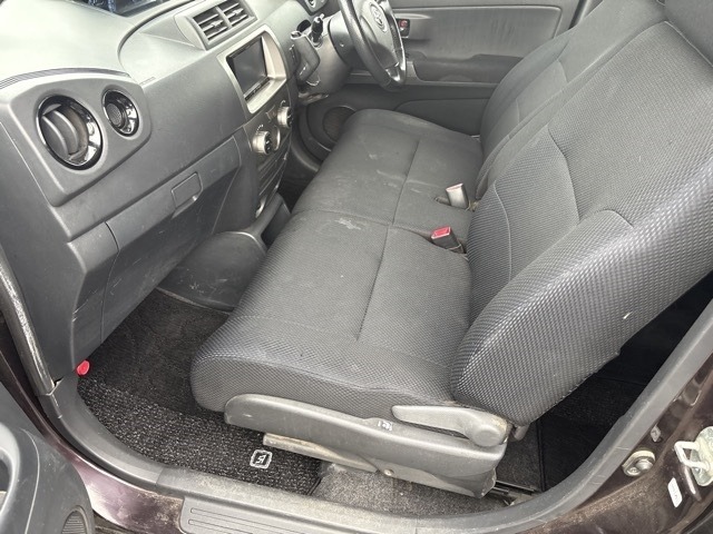Toyota BB 2006 8359620-9