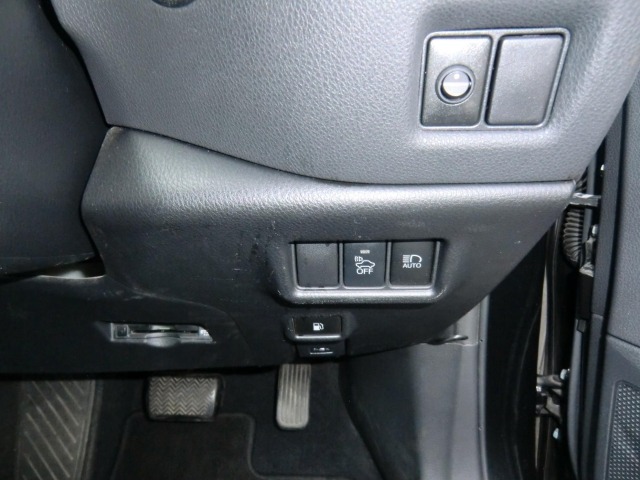 Toyota C-HR 2017 8358384-4
