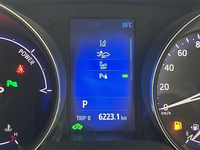 Toyota C-HR 2017 8358386-19