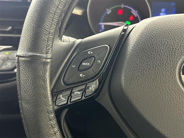Toyota C-HR 2017 8358386-3