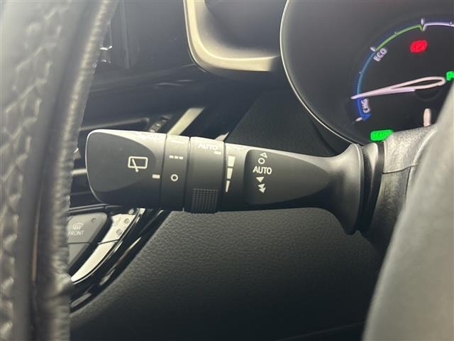 Toyota C-HR 2017 8358386-8