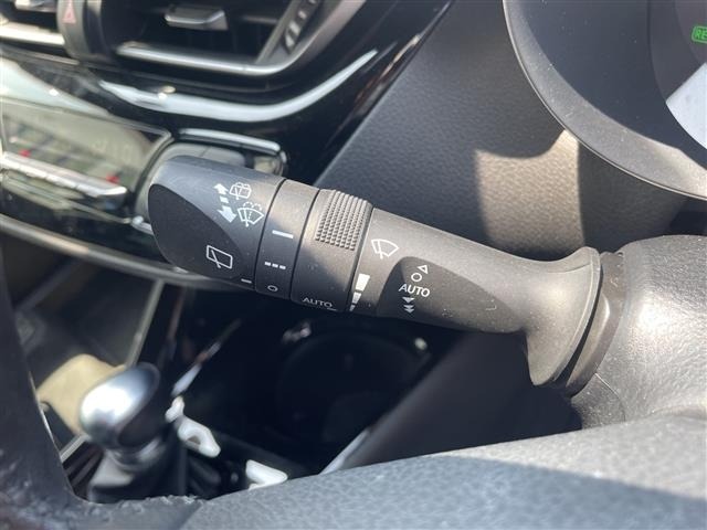 Toyota C-HR 2022 8358387-3