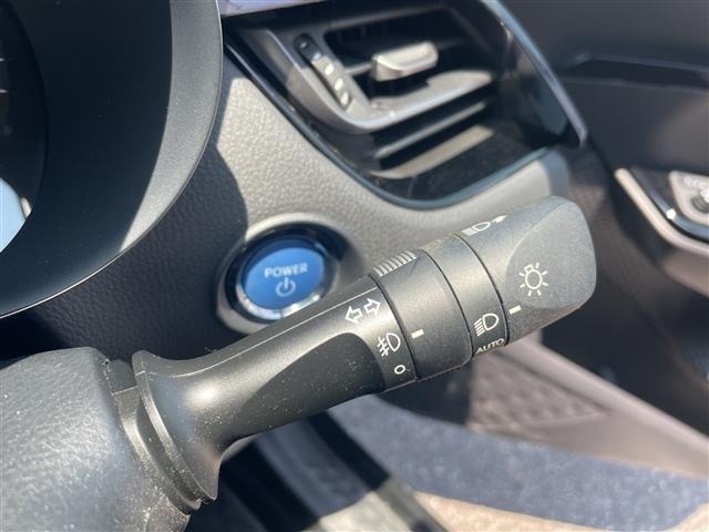 Toyota C-HR 2022 8358387-5