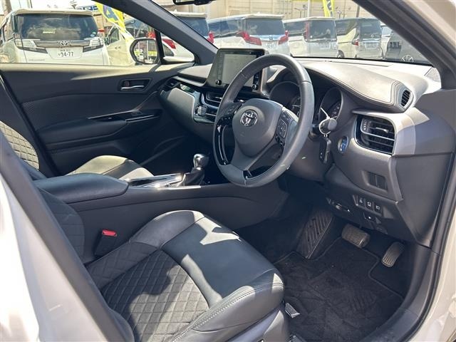 Toyota C-HR 2021 8358388-3