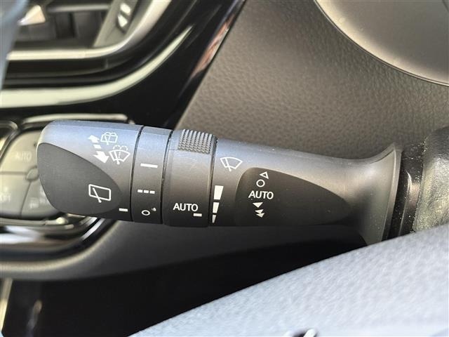 Toyota C-HR 2019 8358389-6