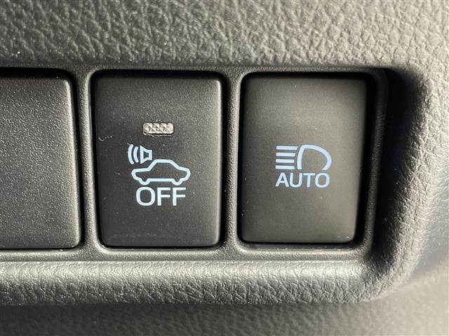 Toyota C-HR 2018 8358391-10