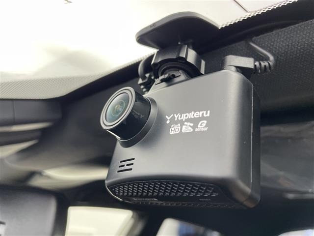 Toyota C-HR 2018 8358391-15
