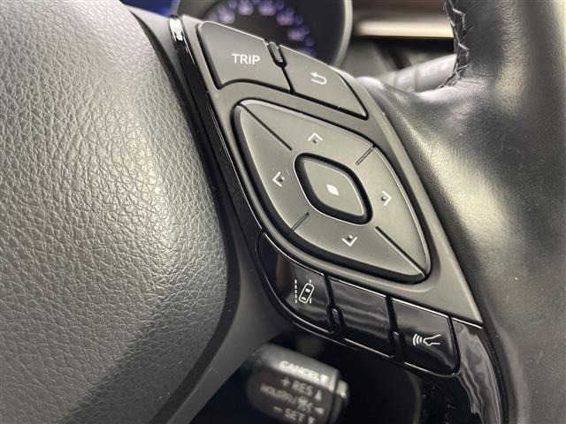 Toyota C-HR 2018 8358391-3