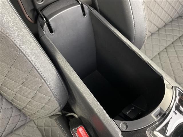 Toyota C-HR 2018 8358391-4