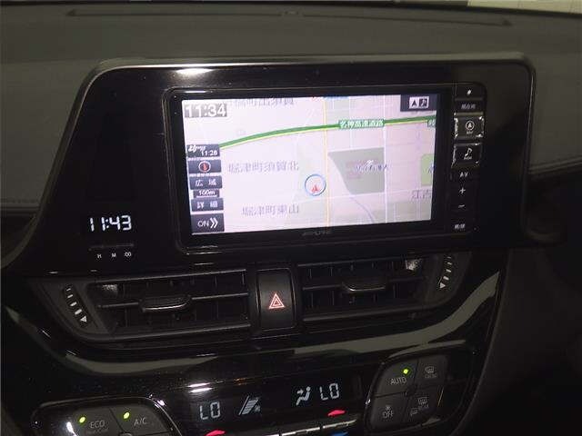 Toyota C-HR 2018 8358404-6