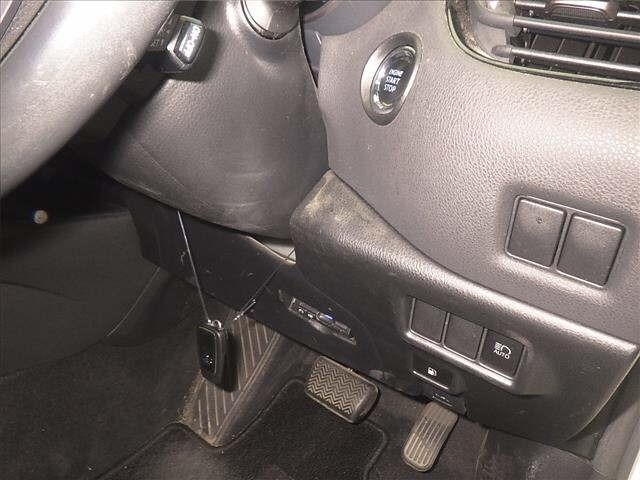 Toyota C-HR 2018 8358404-8