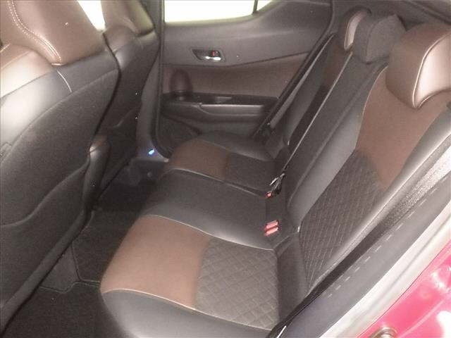 Toyota C-HR 2017 8358405-7