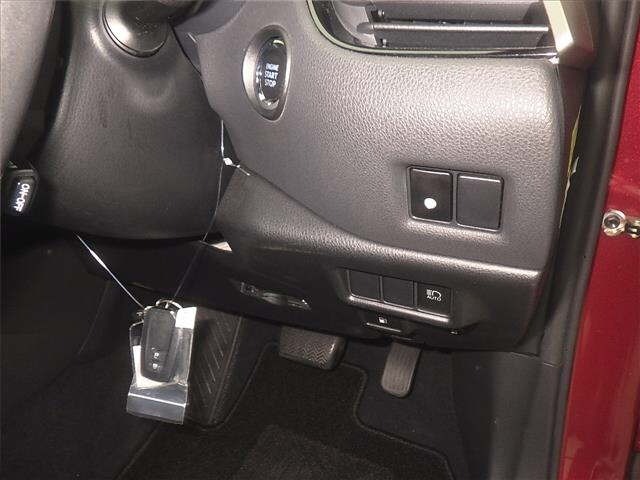 Toyota C-HR 2017 8358405-8