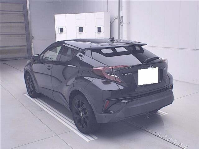 Toyota C-HR 2019 8358410-1