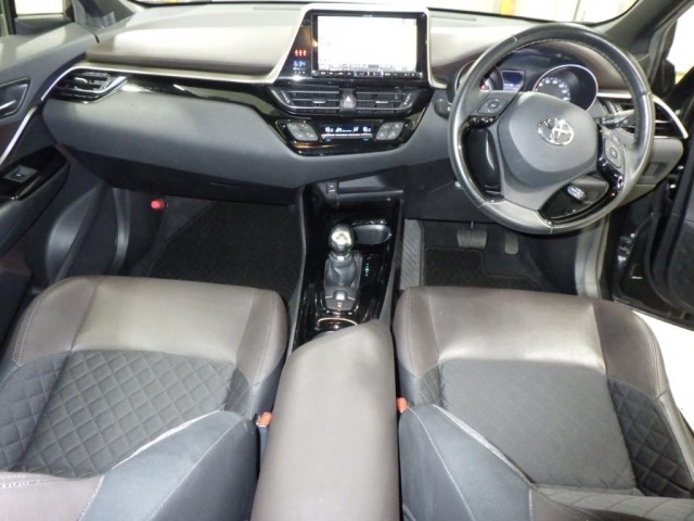 Toyota C-HR 2017 8358412-3