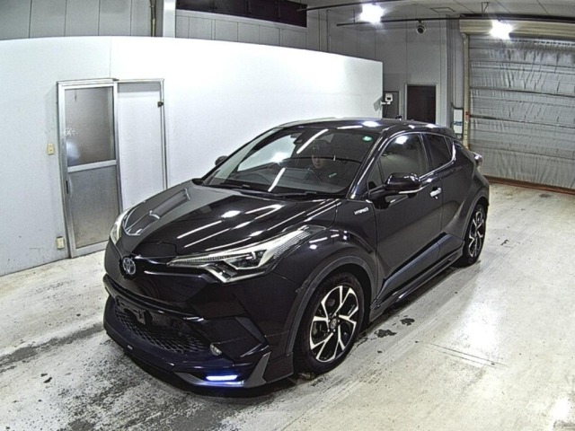 Toyota C-HR 2017 8358412-4