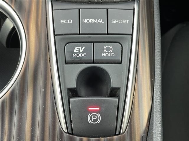 Toyota CAMRY 2019 8358633-1