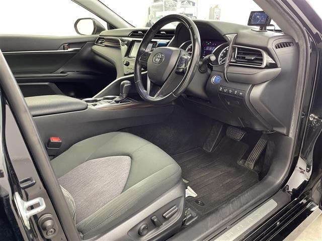 Toyota CAMRY 2019 8358633-2