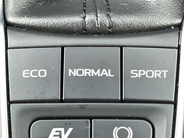 Toyota CAMRY 2019 8358633-22