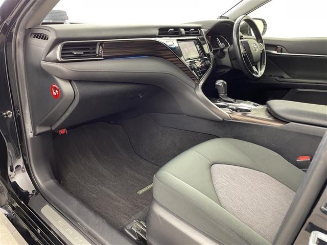 Toyota CAMRY 2019 8358633-6