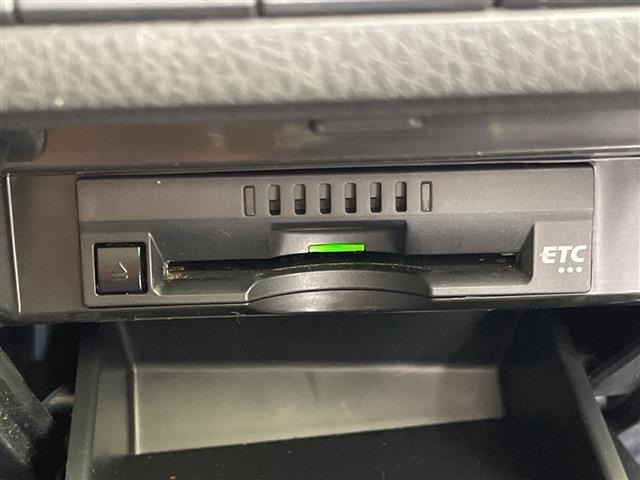 Toyota CAMRY 2023 8358636-3