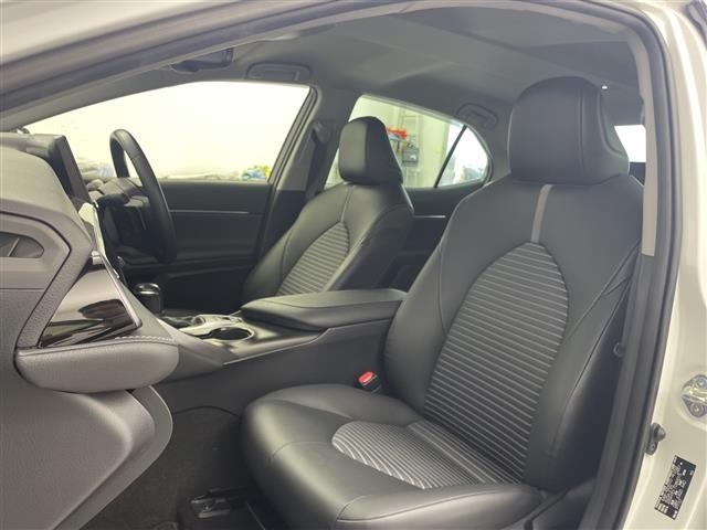 Toyota CAMRY 2023 8358636-9