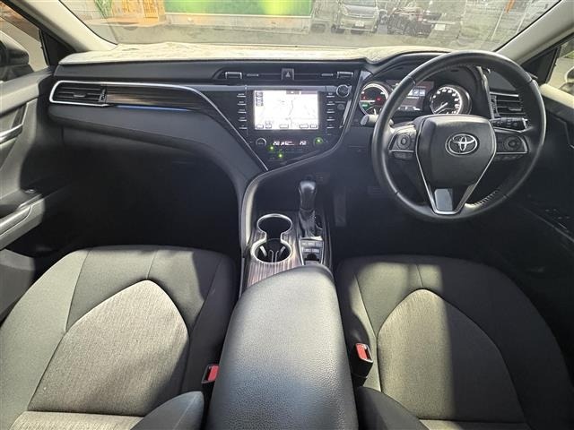 Toyota CAMRY 2017 8358638-15