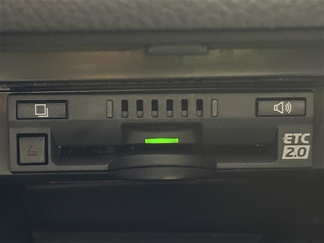 Toyota CAMRY 2017 8358638-19
