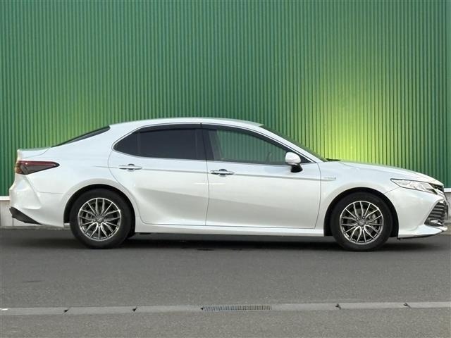 Toyota CAMRY 2017 8358638-2