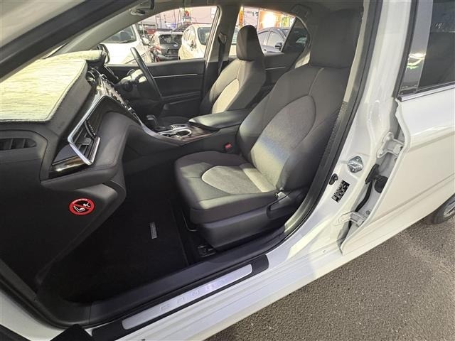 Toyota CAMRY 2017 8358638-7